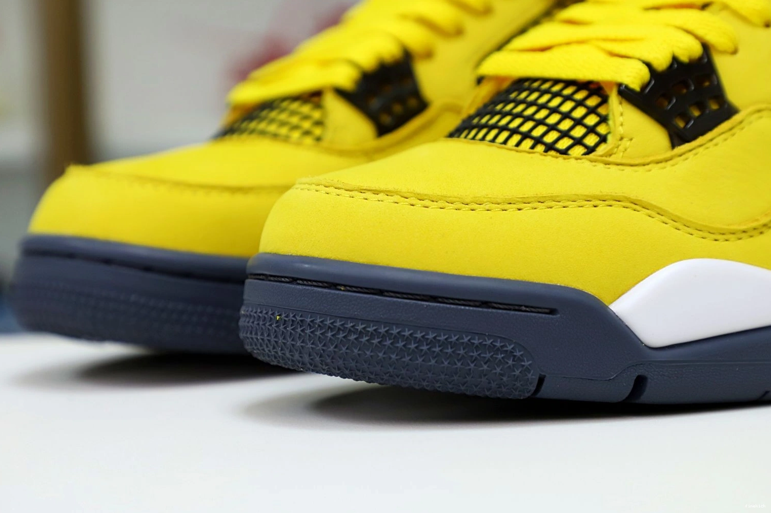 RETRO 2021 JORDAN 4 'LIGHTNING' JORDAN AIR AIR 0731